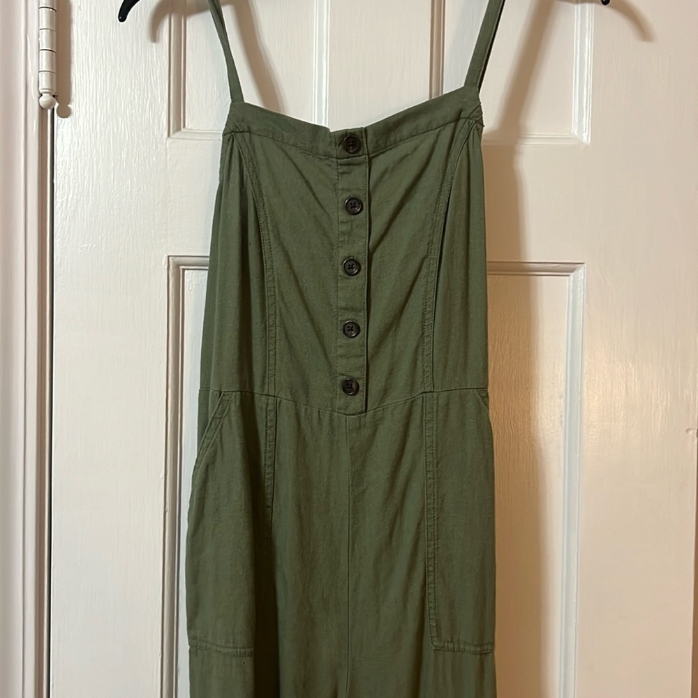 Olive Green Old Navy full length jumpsuit. Size Small